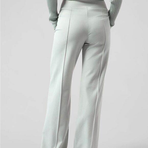 Athleta Eastbound wide leg athletic pants.  Size 2/P - Picture 3 of 12